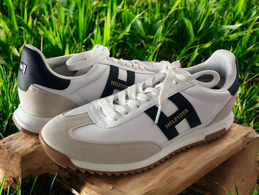 Tenis Tommy Hilfiger para Dama - Blanco con Azul Marino y Suela Caramelo